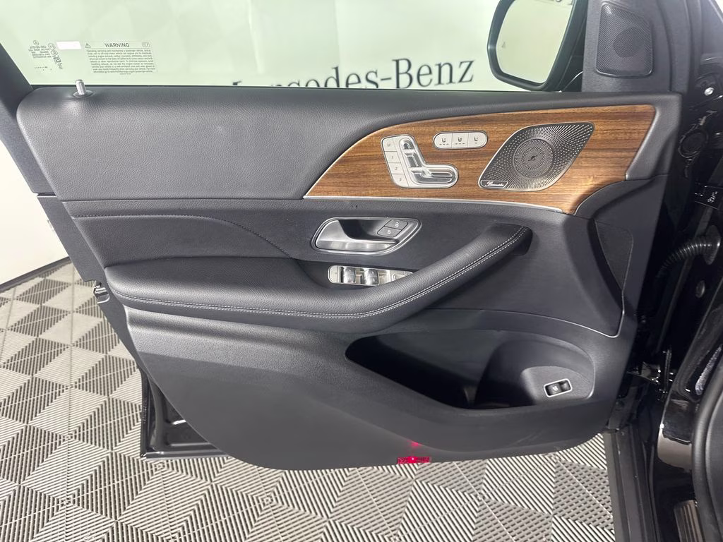2026 Obsidian Black Metallic Mercedes-Benz GLE GLE 350 AWD SUV