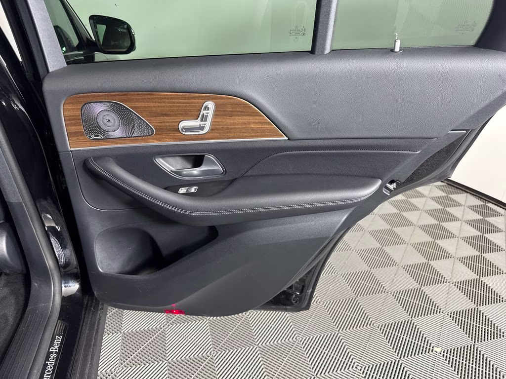 2026 Obsidian Black Metallic Mercedes-Benz GLE GLE 350 AWD SUV