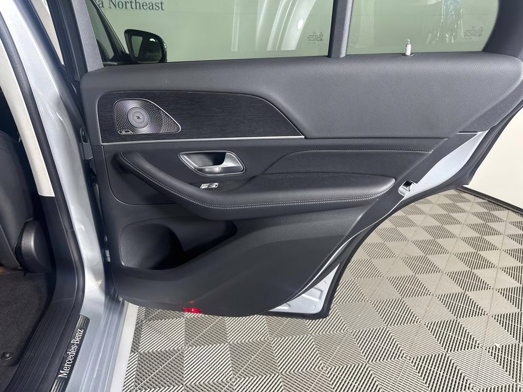 2026 Cirrus Silver Metallic Mercedes-Benz GLE GLE 450 AWD SUV