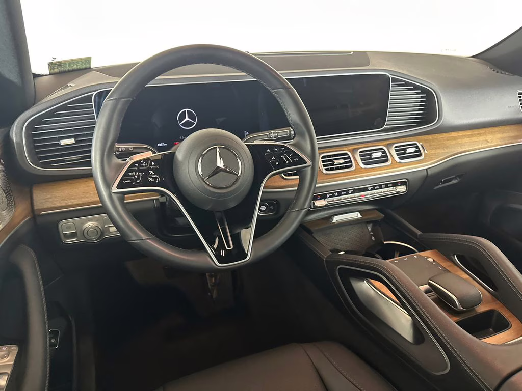 2025 Obsidian Black Metallic Mercedes-Benz GLE GLE 450 AWD SUV