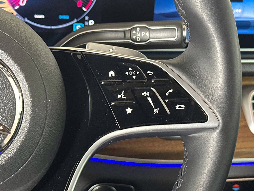 2025 Obsidian Black Metallic Mercedes-Benz GLE GLE 450 AWD SUV