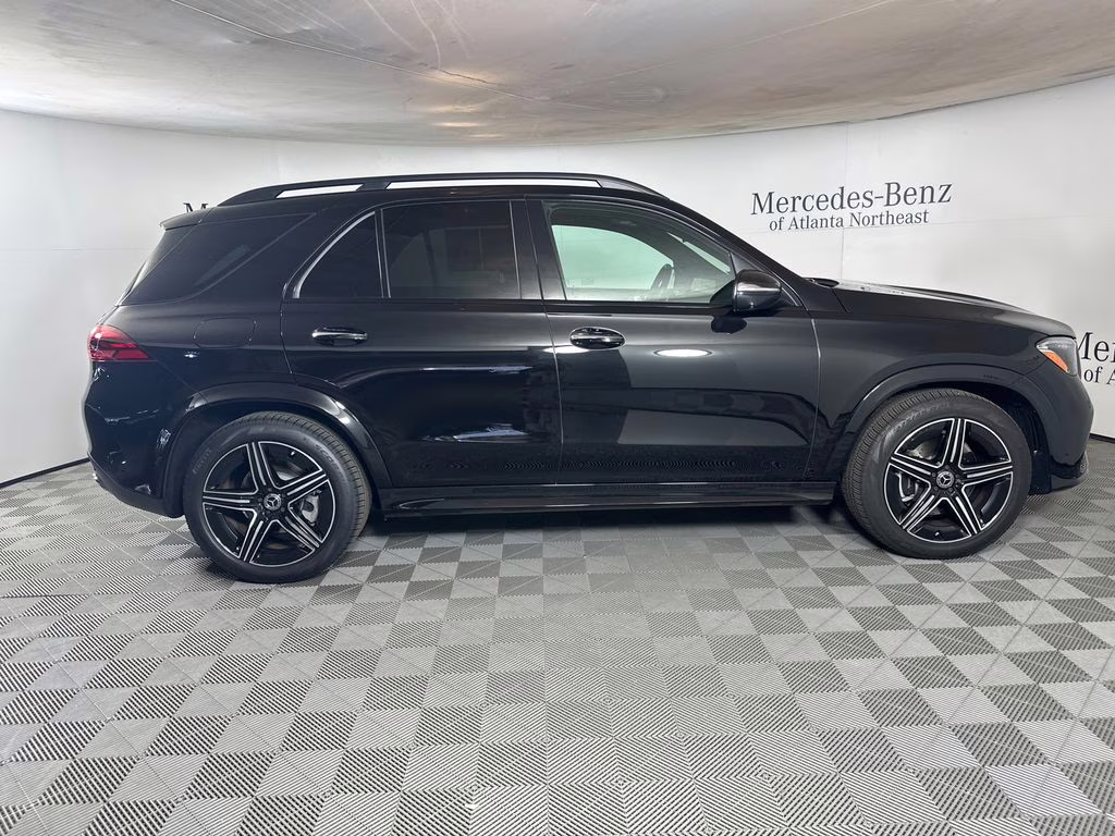 2025 Obsidian Black Metallic Mercedes-Benz GLE GLE 450 AWD SUV