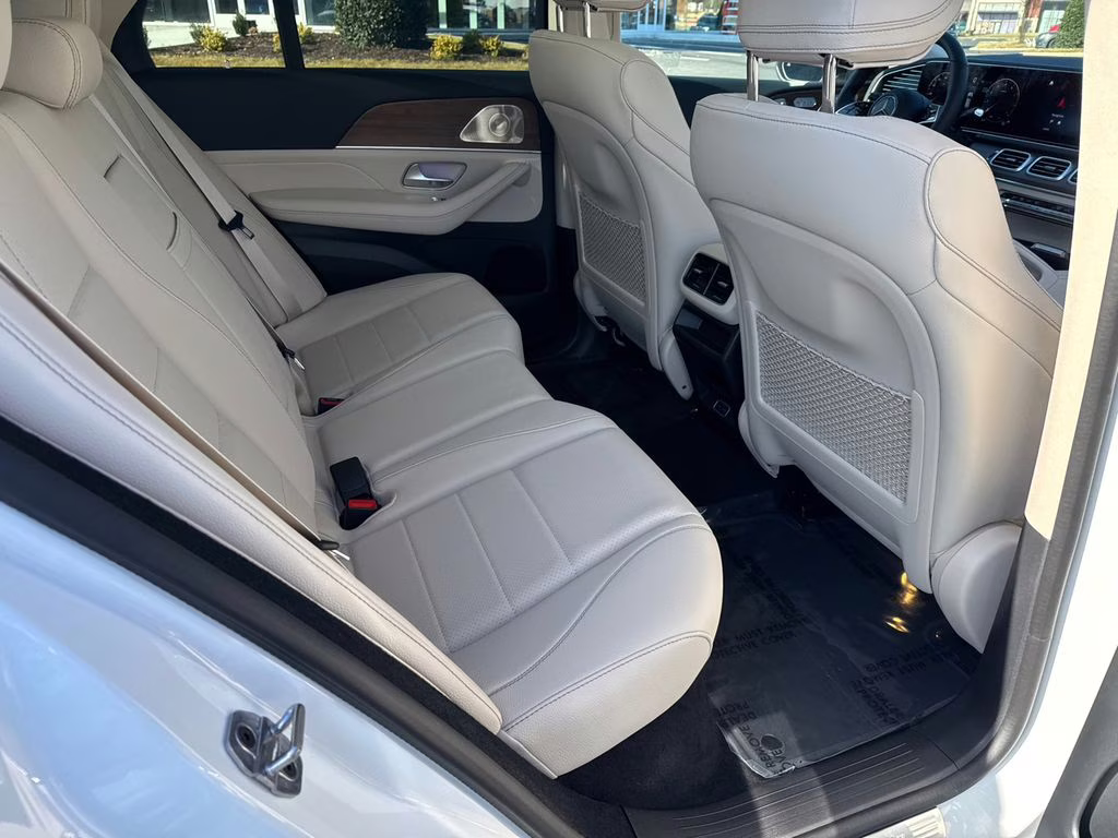 2026 Moonlight White Metallic Mercedes-Benz GLE GLE 450 AWD SUV