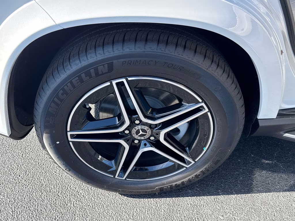 2026 Moonlight White Metallic Mercedes-Benz GLE GLE 450 AWD SUV