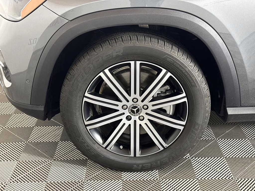 2025 Selenite Gray Metallic Mercedes-Benz GLE GLE 450 AWD SUV