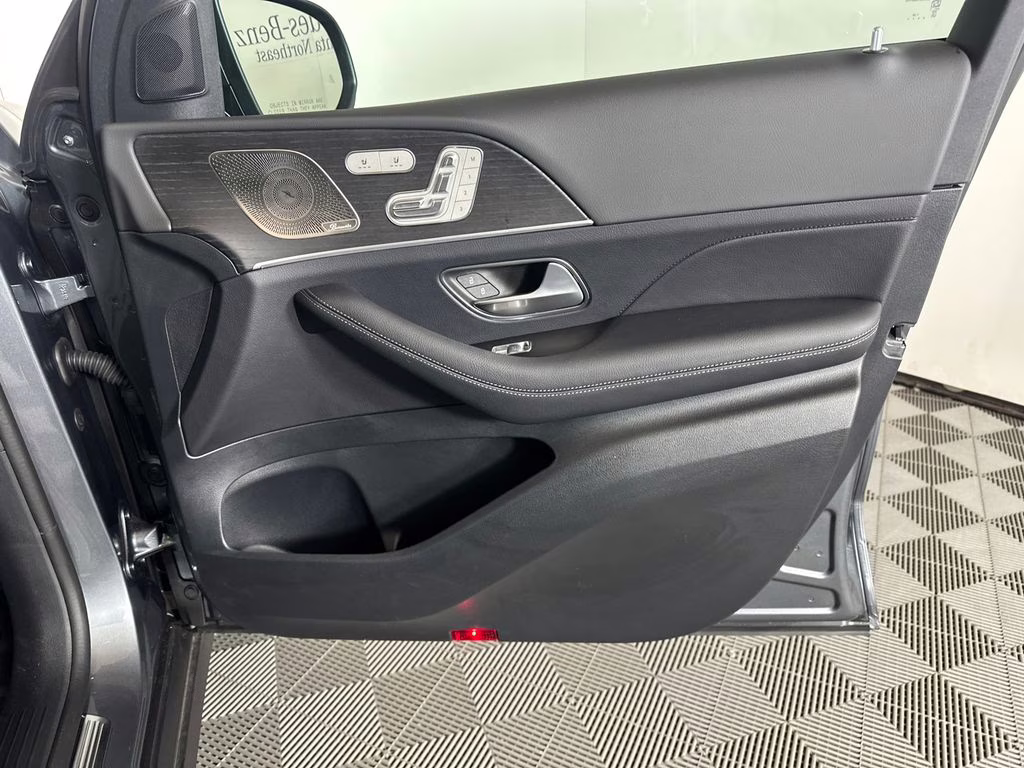 2025 Selenite Gray Metallic Mercedes-Benz GLE GLE 450 AWD SUV