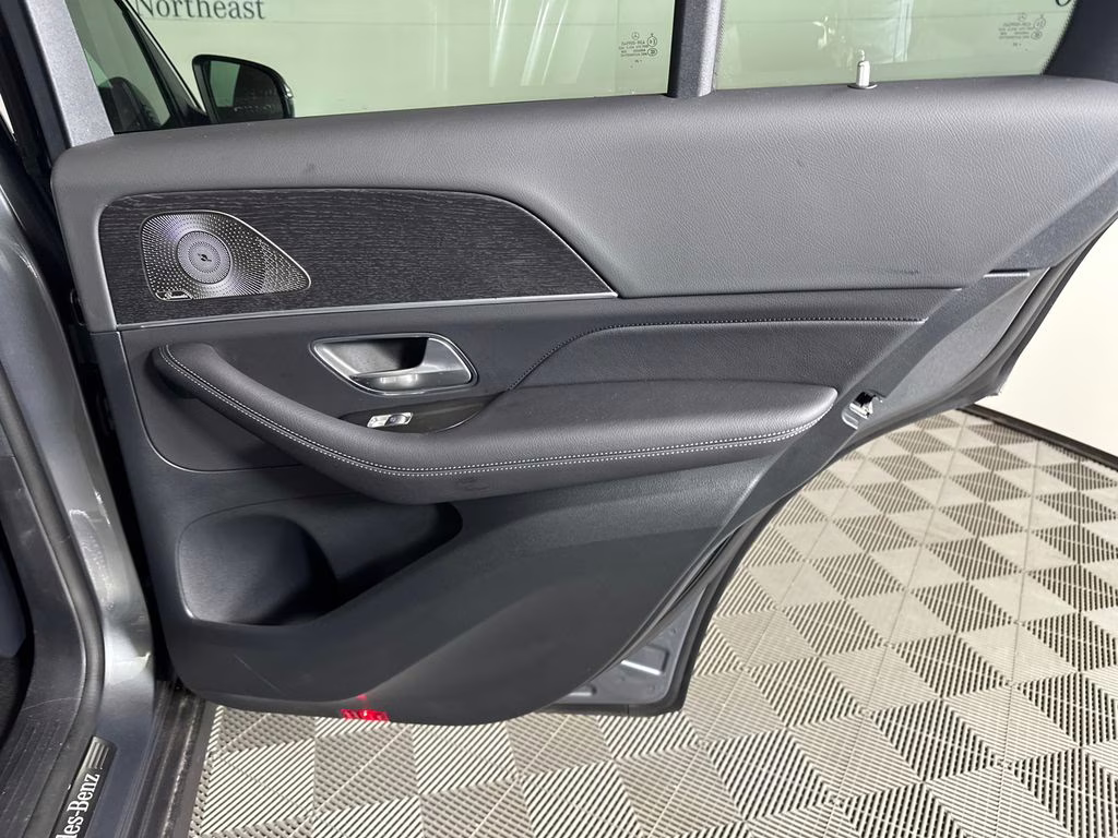 2025 Selenite Gray Metallic Mercedes-Benz GLE GLE 450 AWD SUV