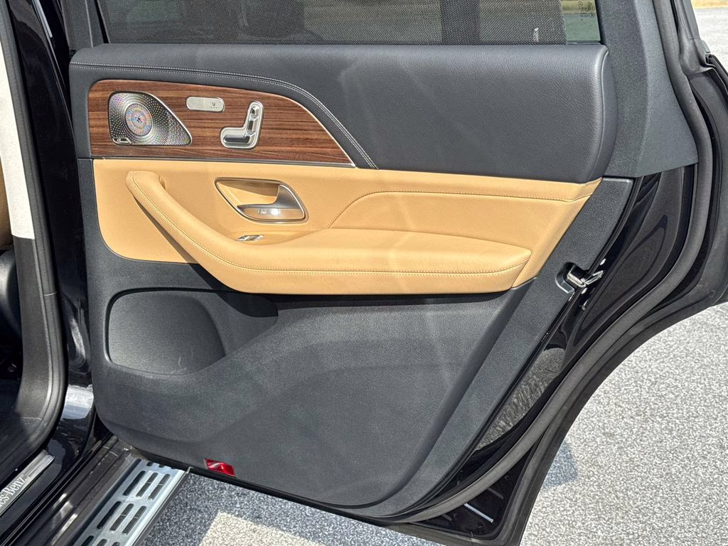 2026 Obsidian Mercedes-Benz GLS GLS 450 AWD SUV