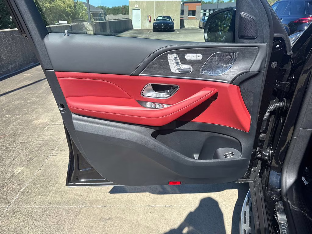 2026 Obsidian Mercedes-Benz GLS GLS 580 AWD SUV