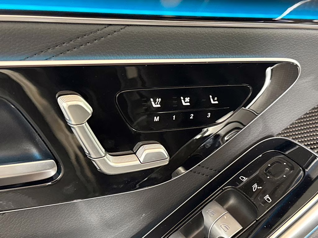 2026 Obsidian Black/MANUFAKTUR Moonlight White Mercedes-Benz S-Class S 63 E AMG AWD Sedan