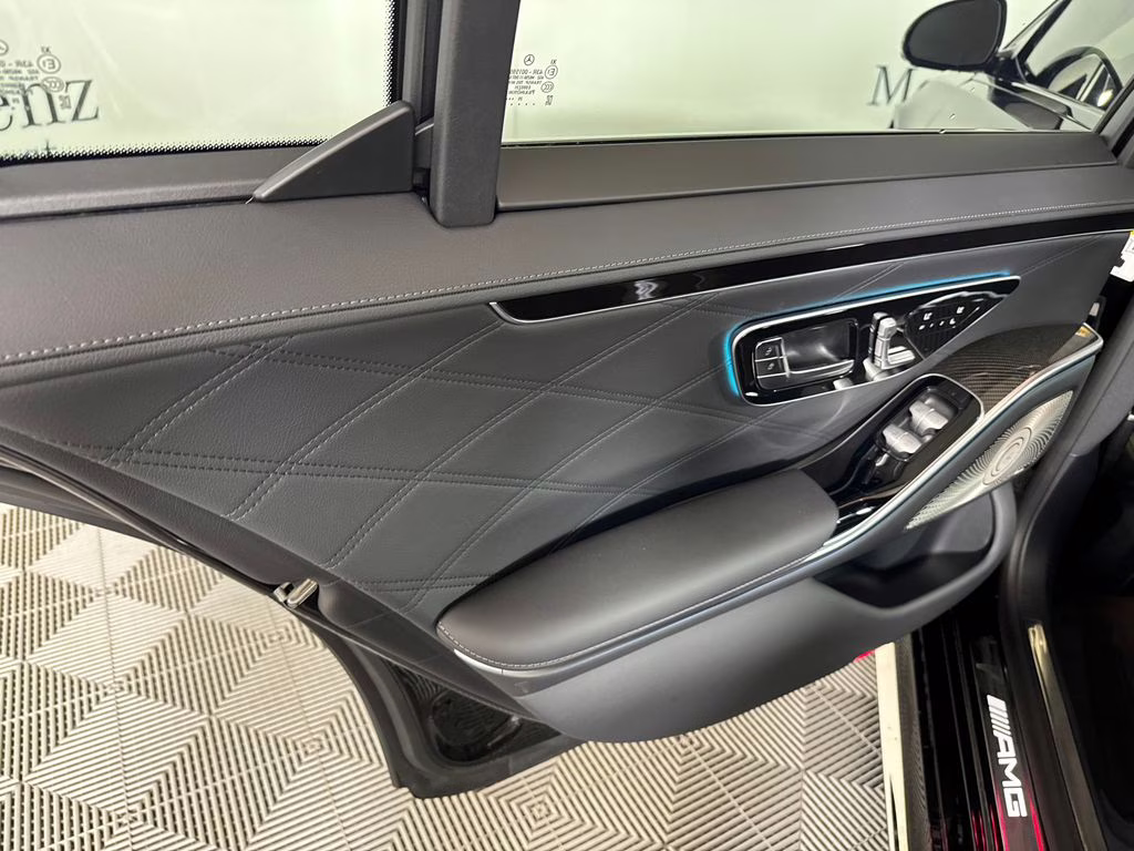 2026 Obsidian Black/MANUFAKTUR Moonlight White Mercedes-Benz S-Class S 63 E AMG AWD Sedan