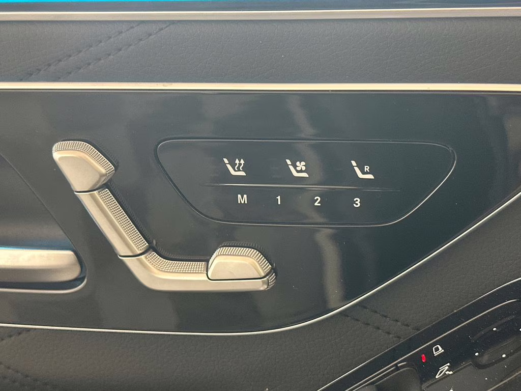 2026 Obsidian Black/MANUFAKTUR Moonlight White Mercedes-Benz S-Class S 63 E AMG AWD Sedan