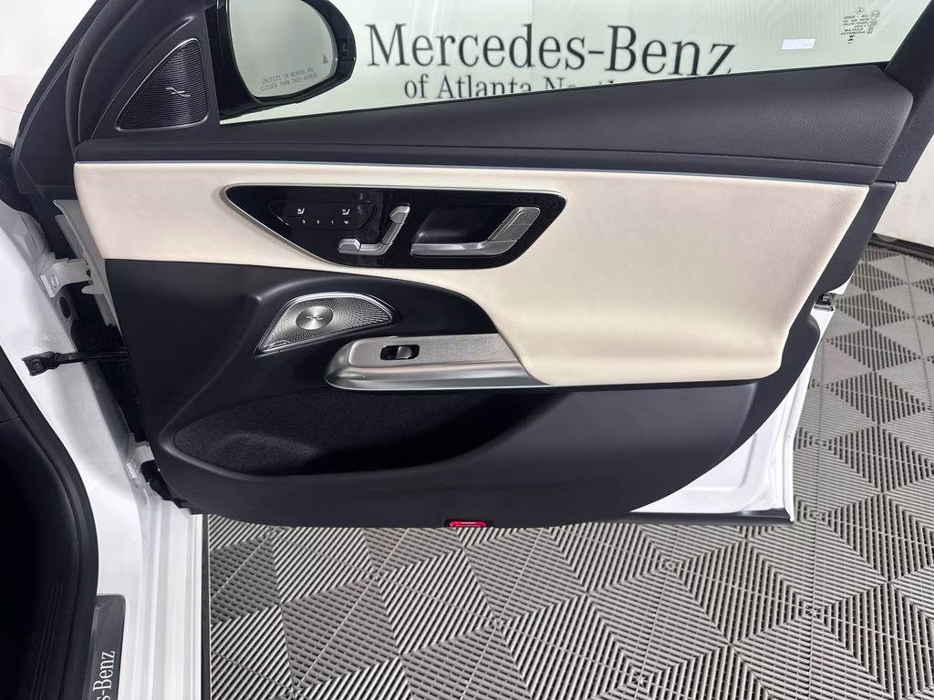 2026 MANUFAKTUR Moonlight White Metallic Mercedes-Benz E-Class E 350 RWD Sedan