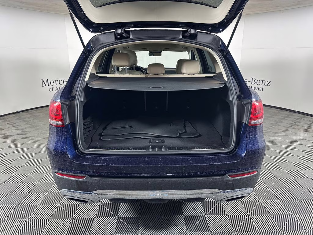 2022 Lunar Blue Metallic Mercedes-Benz GLC GLC 300 RWD SUV