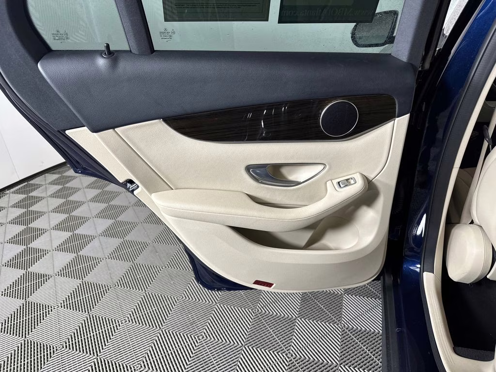 2022 Lunar Blue Metallic Mercedes-Benz GLC GLC 300 RWD SUV