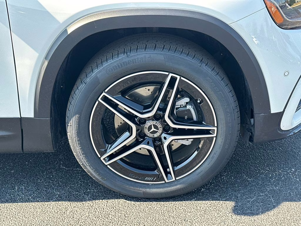 2024 Polar White Mercedes-Benz GLB GLB 250 FWD SUV