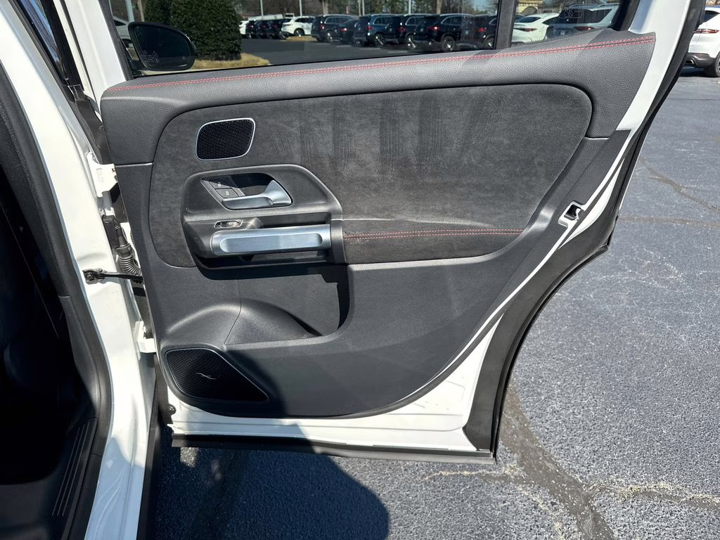 2024 Polar White Mercedes-Benz GLB GLB 250 FWD SUV