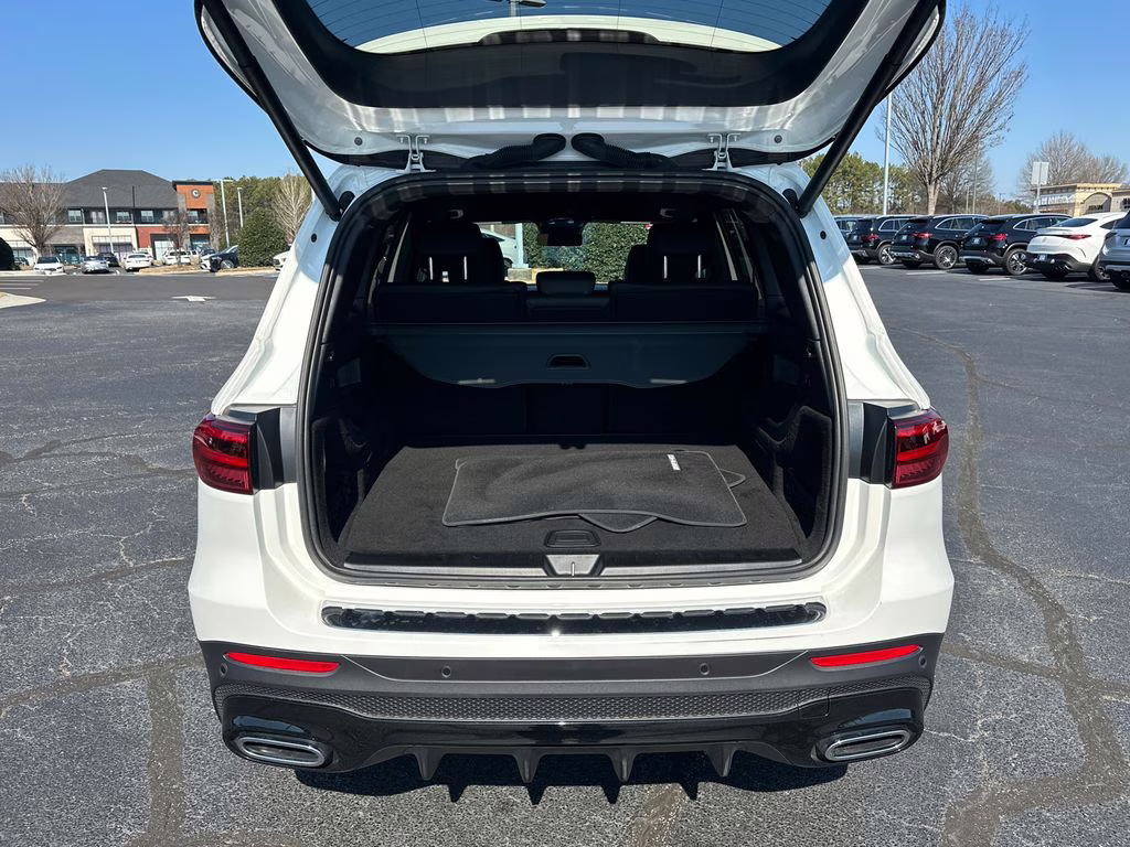 2024 Polar White Mercedes-Benz GLB GLB 250 FWD SUV