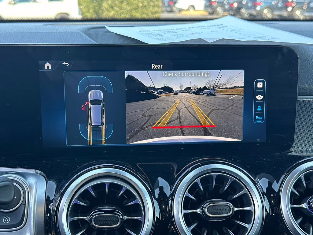 2024 Polar White Mercedes-Benz GLB GLB 250 FWD SUV