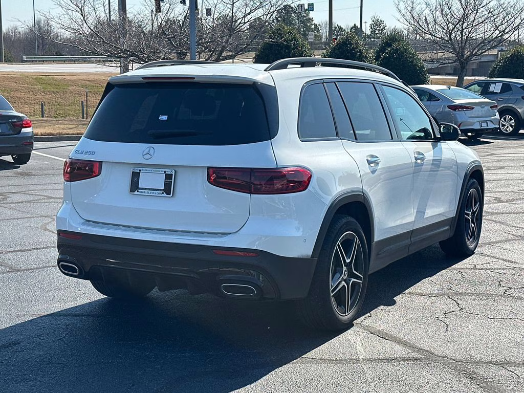 2024 Polar White Mercedes-Benz GLB GLB 250 FWD SUV