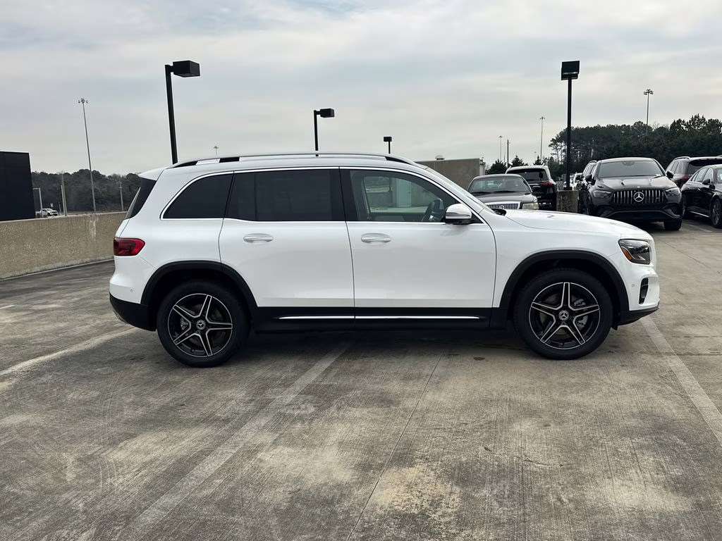 2026 105/149white Mercedes-Benz GLB GLB 250 FWD SUV