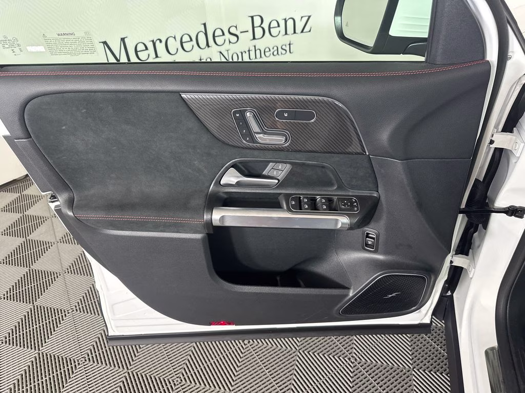 2026 Polar White Mercedes-Benz GLB GLB 35 AMG AWD SUV
