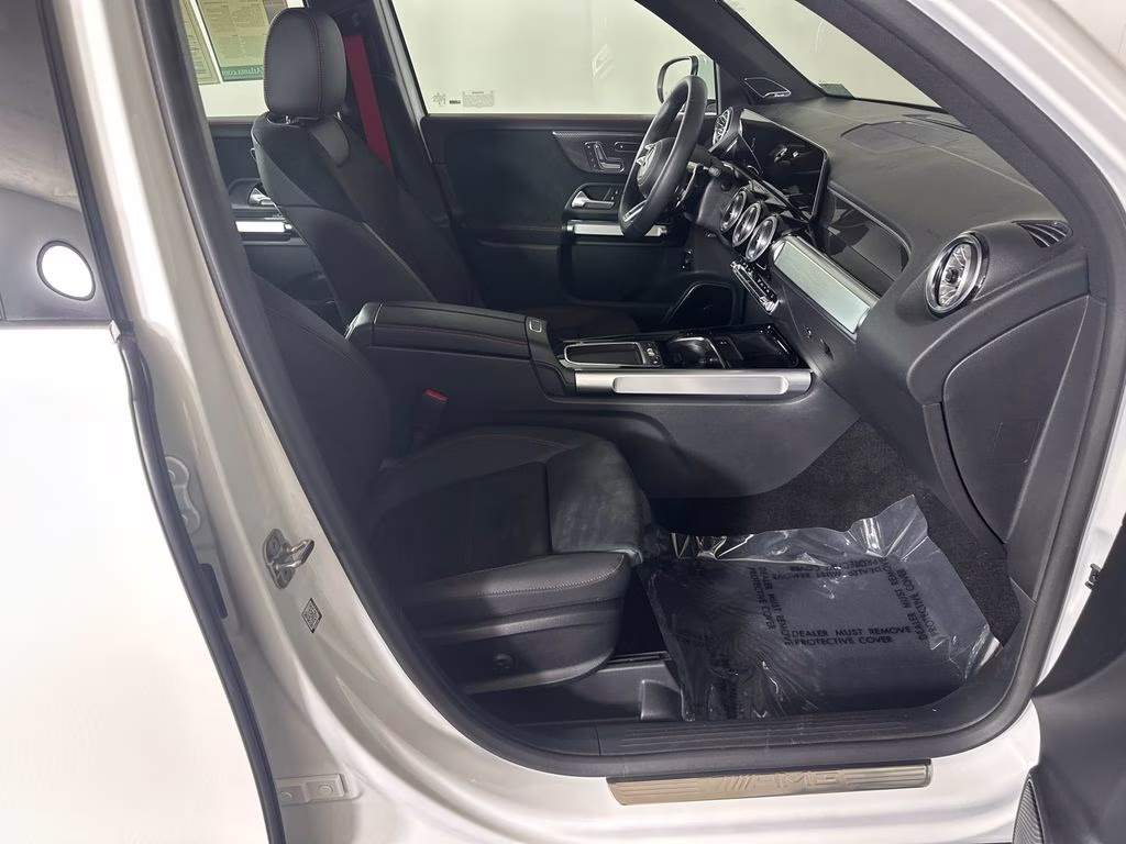 2026 Polar White Mercedes-Benz GLB GLB 35 AMG AWD SUV