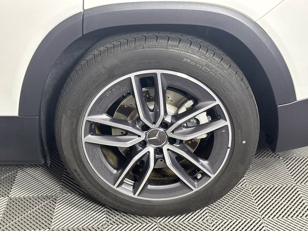 2026 Polar White Mercedes-Benz GLB GLB 35 AMG AWD SUV