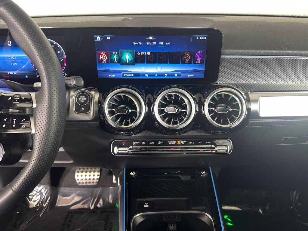 2026 Polar White Mercedes-Benz GLB GLB 35 AMG AWD SUV