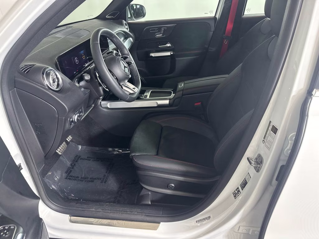 2026 Polar White Mercedes-Benz GLB GLB 35 AMG AWD SUV