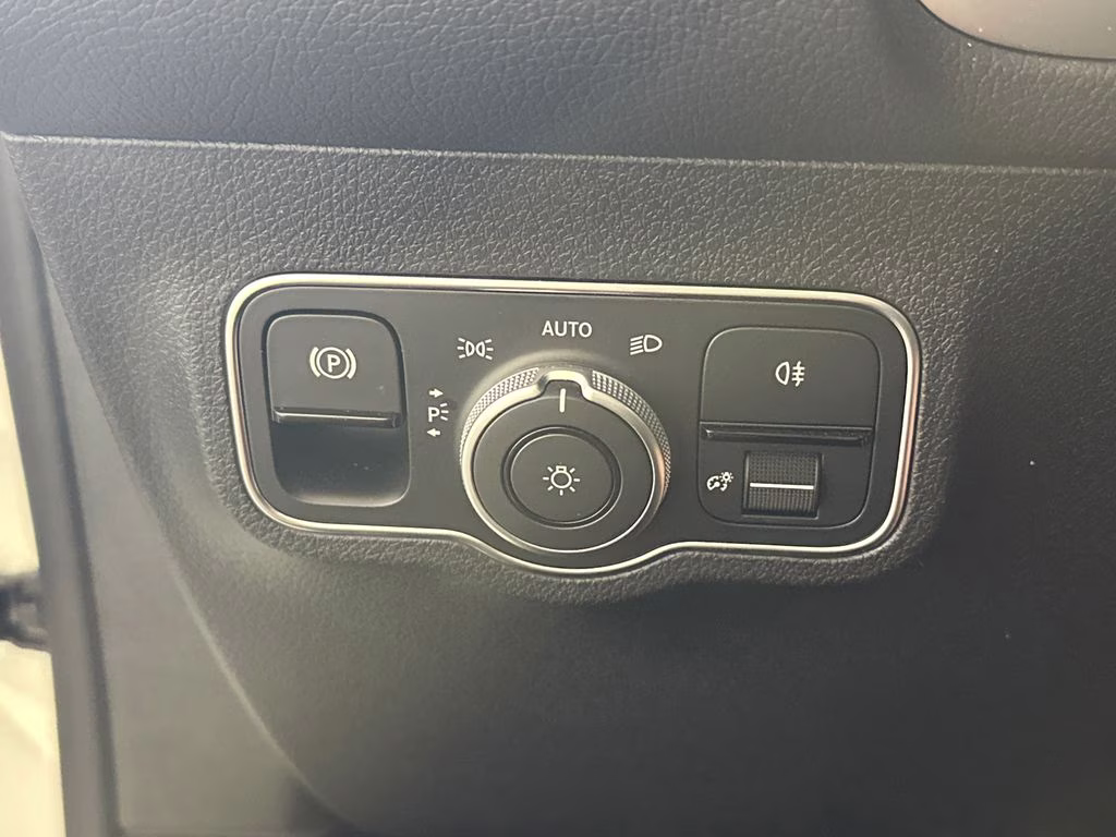 2026 Polar White Mercedes-Benz GLB GLB 35 AMG AWD SUV