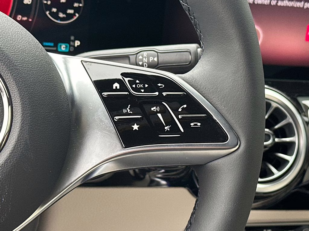 2026 105/149white Mercedes-Benz GLA GLA 250 FWD SUV