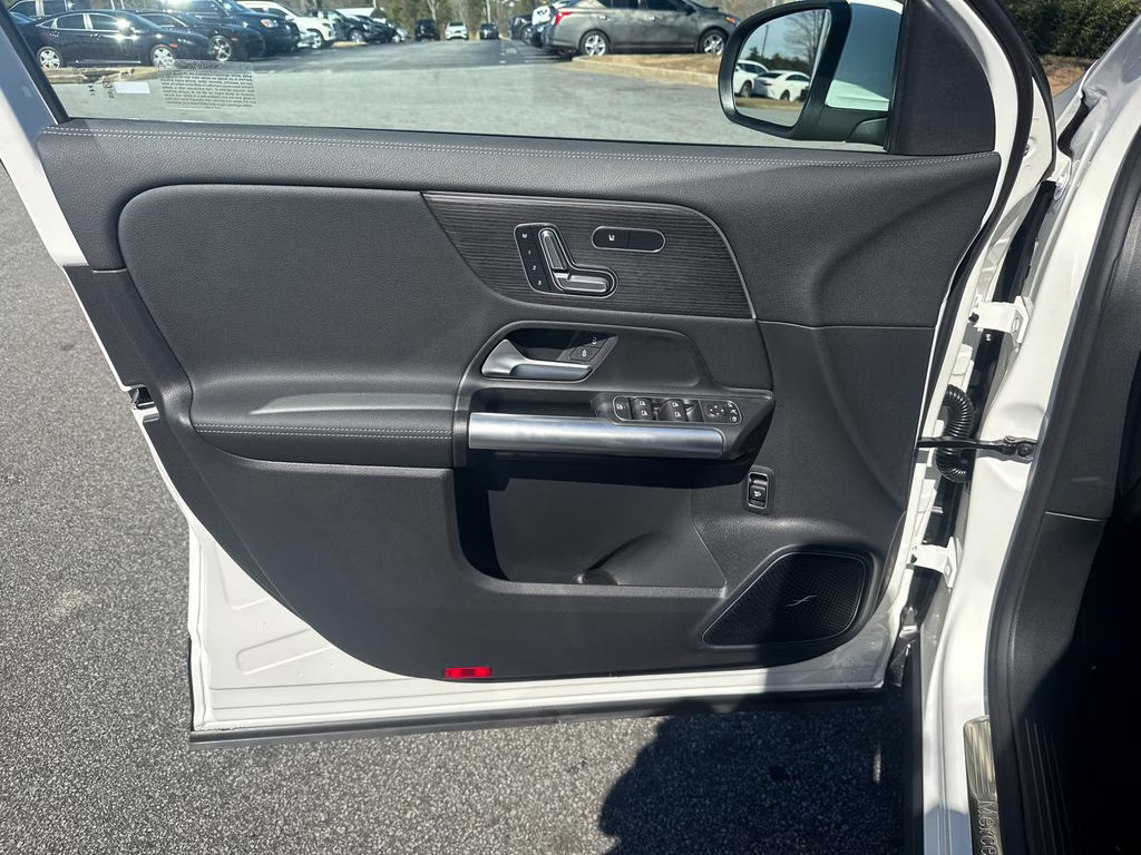 2026 101/149white Mercedes-Benz GLA GLA 250 FWD SUV