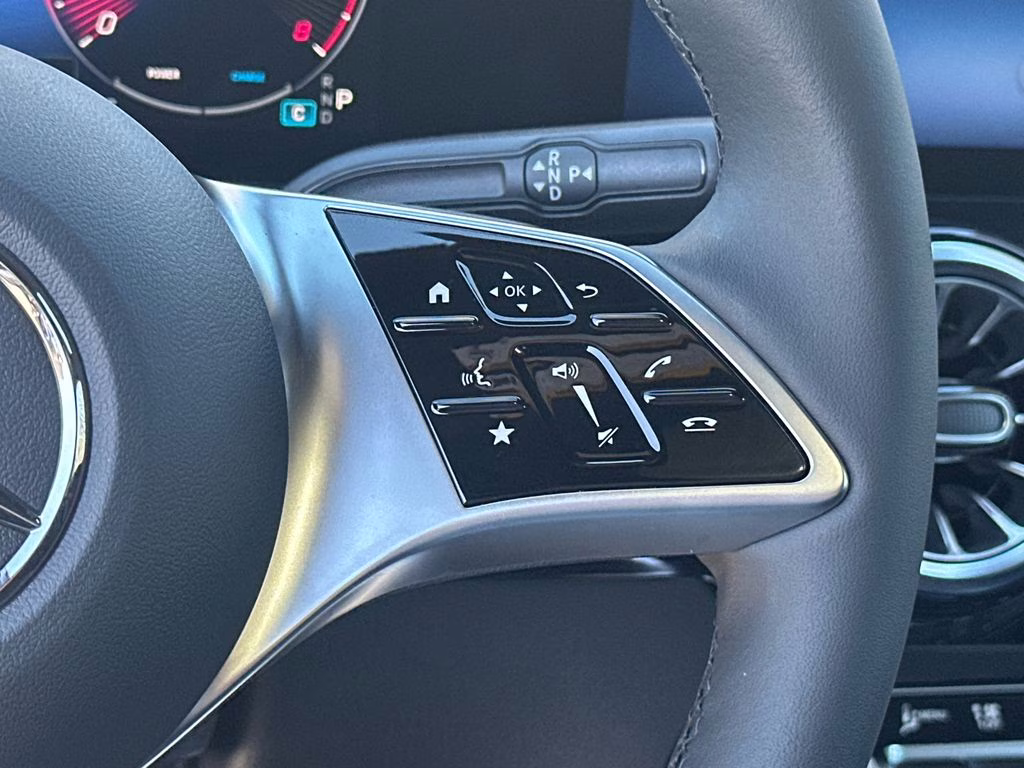 2026 101/149white Mercedes-Benz GLA GLA 250 FWD SUV