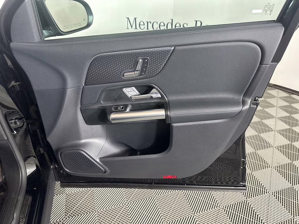 2026 Night Black Mercedes-Benz GLA GLA 250 FWD SUV