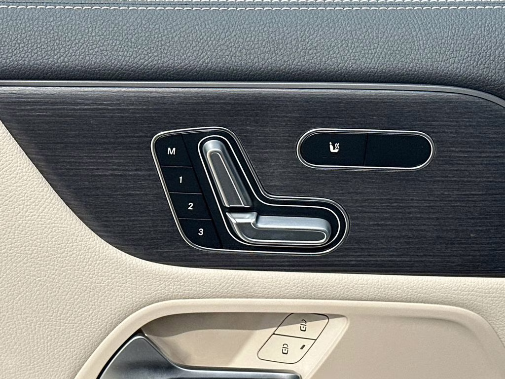 2026 105/787grey Mercedes-Benz GLA GLA 250 FWD SUV