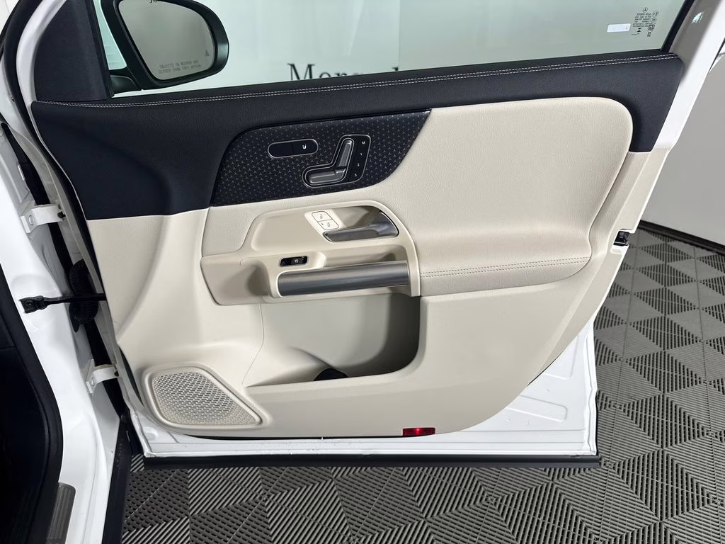 2026 Polar White Mercedes-Benz GLA GLA 250 FWD SUV