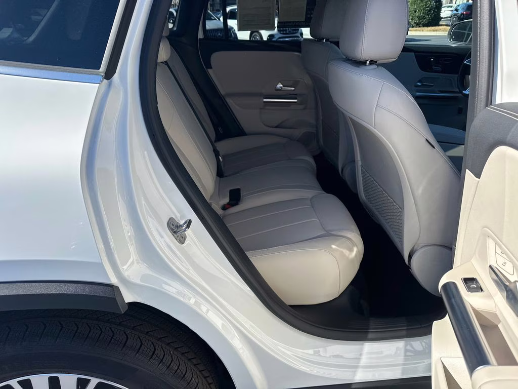 2026 Polar White Mercedes-Benz GLA GLA 250 AWD SUV