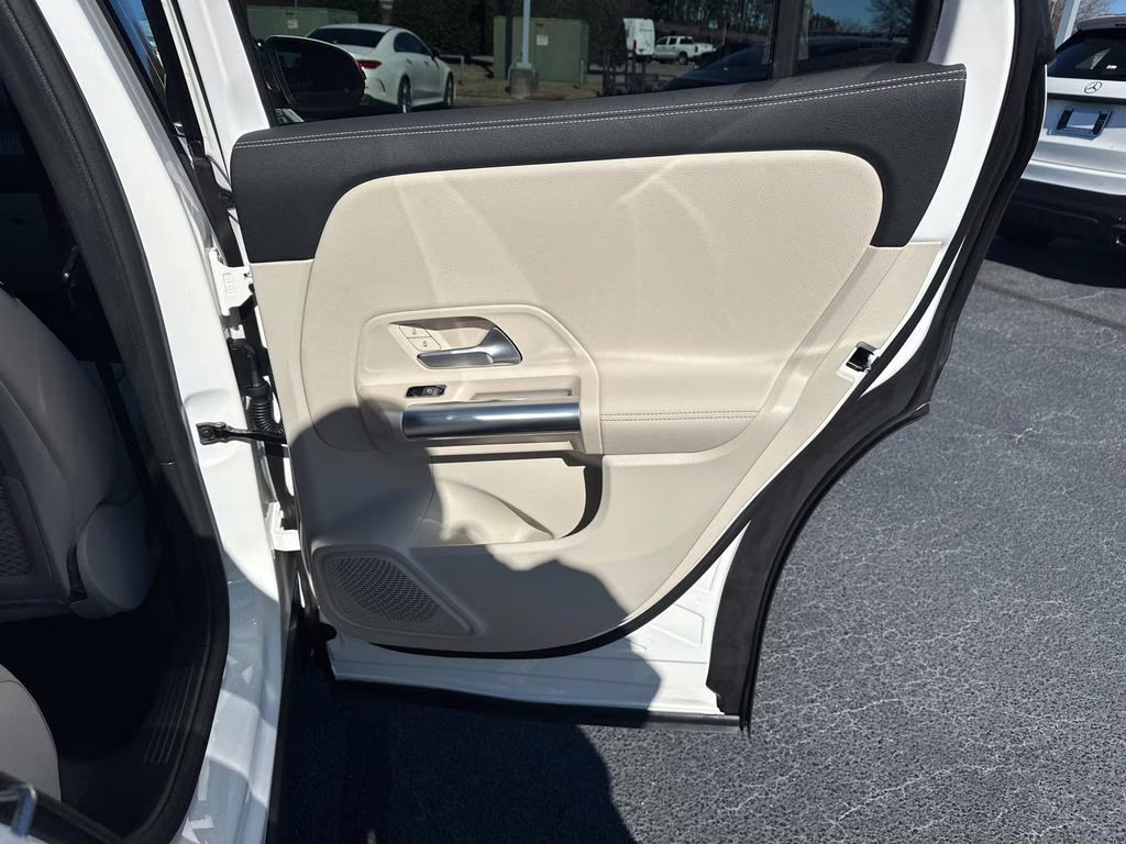 2026 Polar White Mercedes-Benz GLA GLA 250 AWD SUV