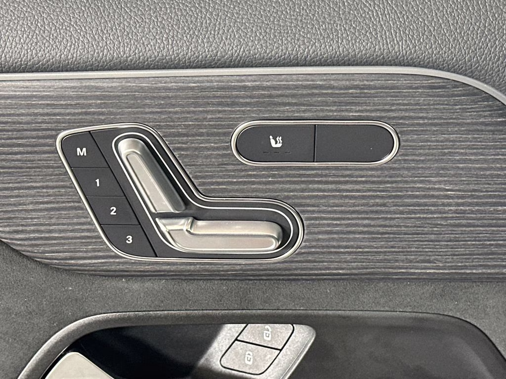 2026 Mercedes-Benz GLA AMG GLA 35 - Photo 11