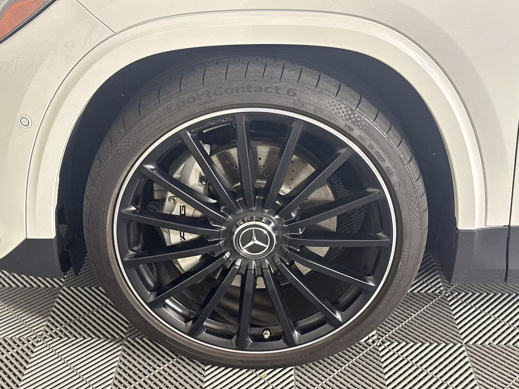 2026 Mercedes-Benz GLA AMG GLA 35 - Photo 12