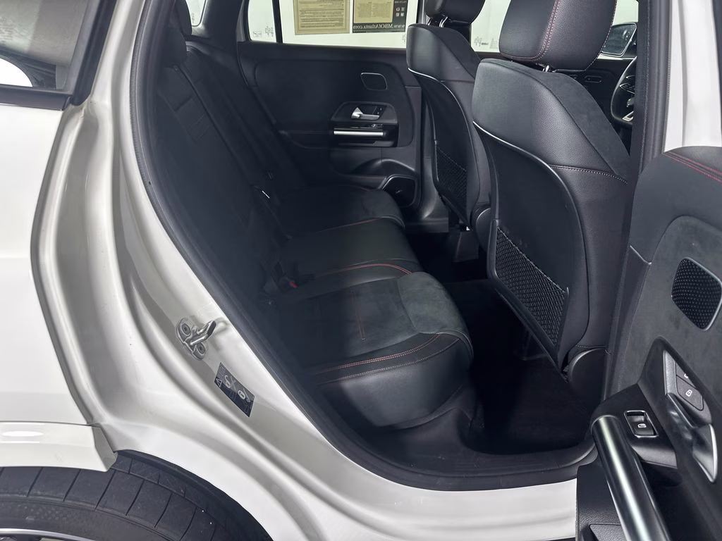 2026 Mercedes-Benz GLA AMG GLA 35 - Photo 17