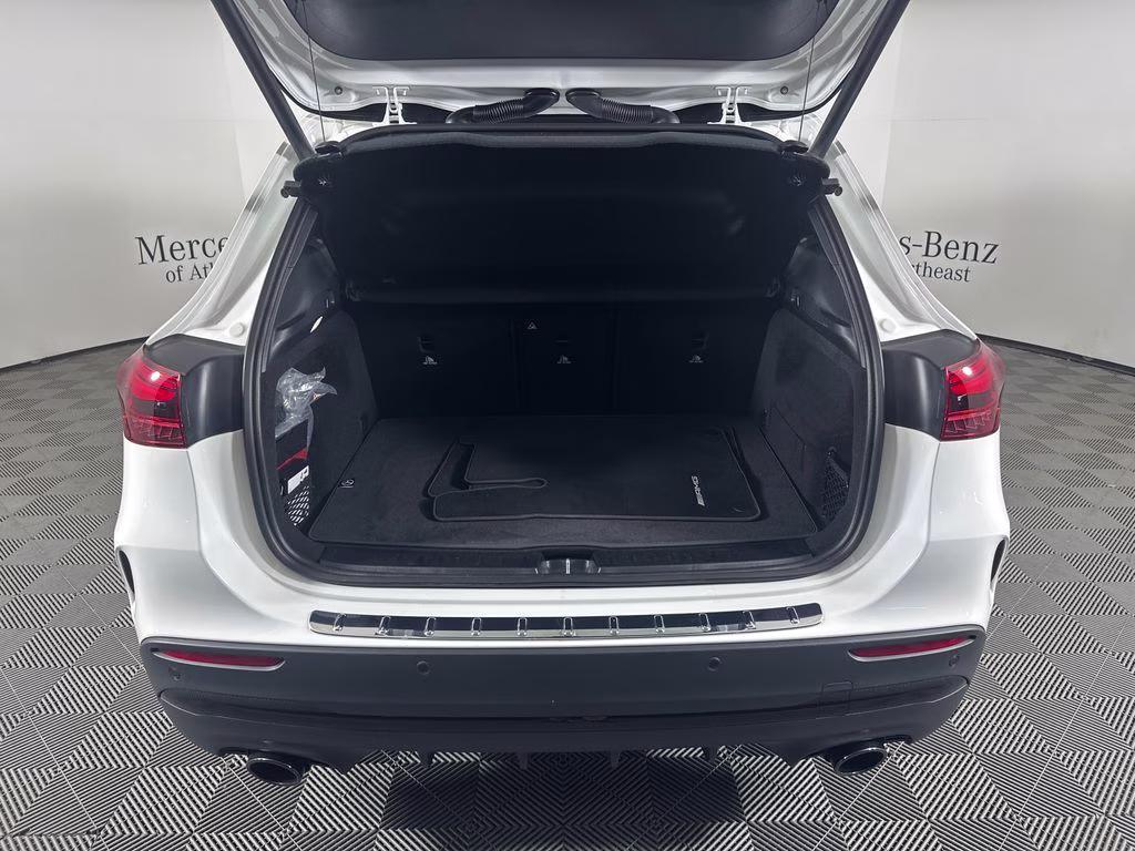 2026 Mercedes-Benz GLA AMG GLA 35 - Photo 20