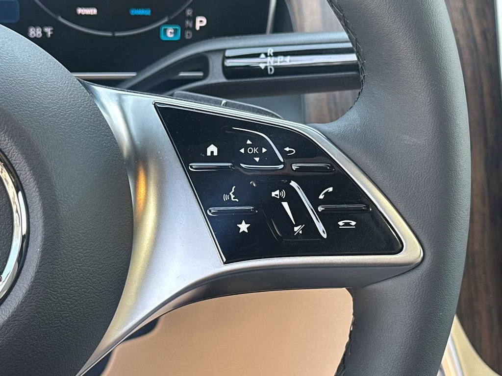 2026 Moonlight Mercedes-Benz GLC GLC 300 RWD SUV