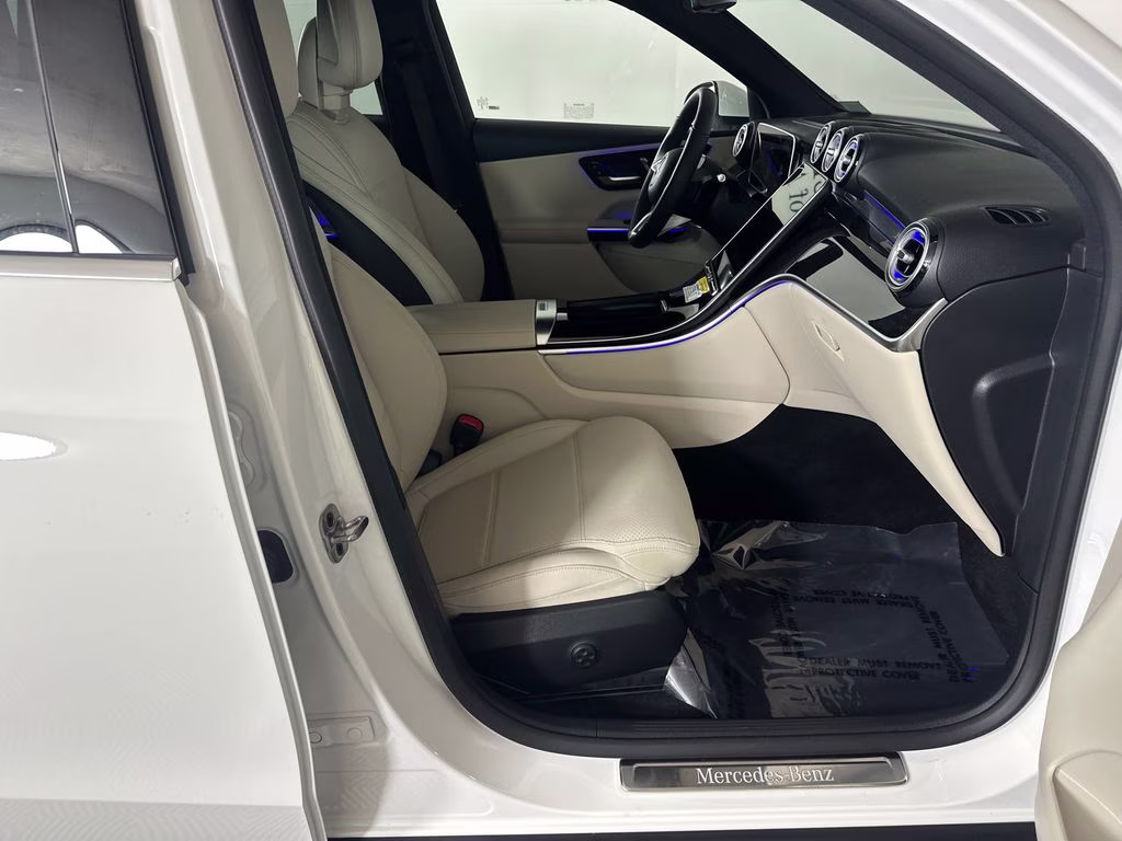 2026 Polar White Mercedes-Benz GLC GLC 300 RWD SUV