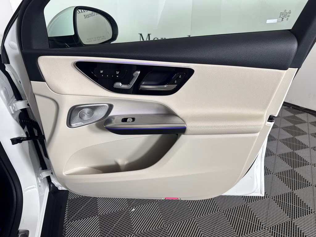 2026 Polar White Mercedes-Benz GLC GLC 300 RWD SUV