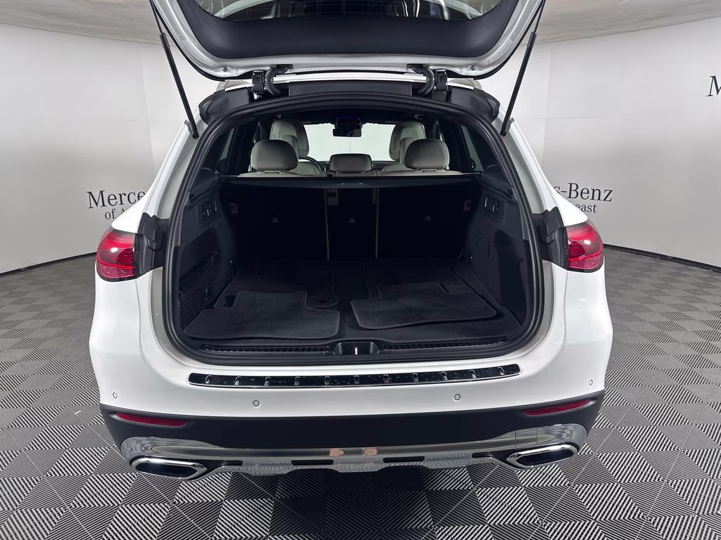 2026 Polar White Mercedes-Benz GLC GLC 300 RWD SUV