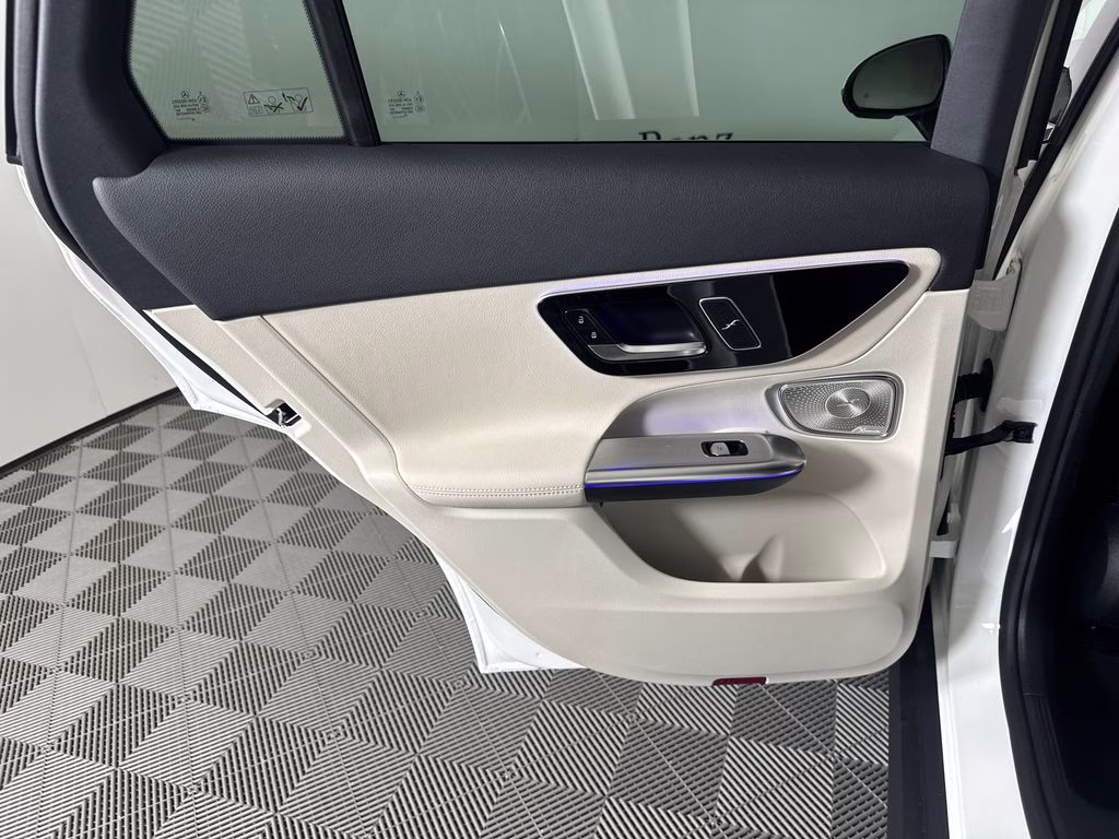 2026 Polar White Mercedes-Benz GLC GLC 300 RWD SUV