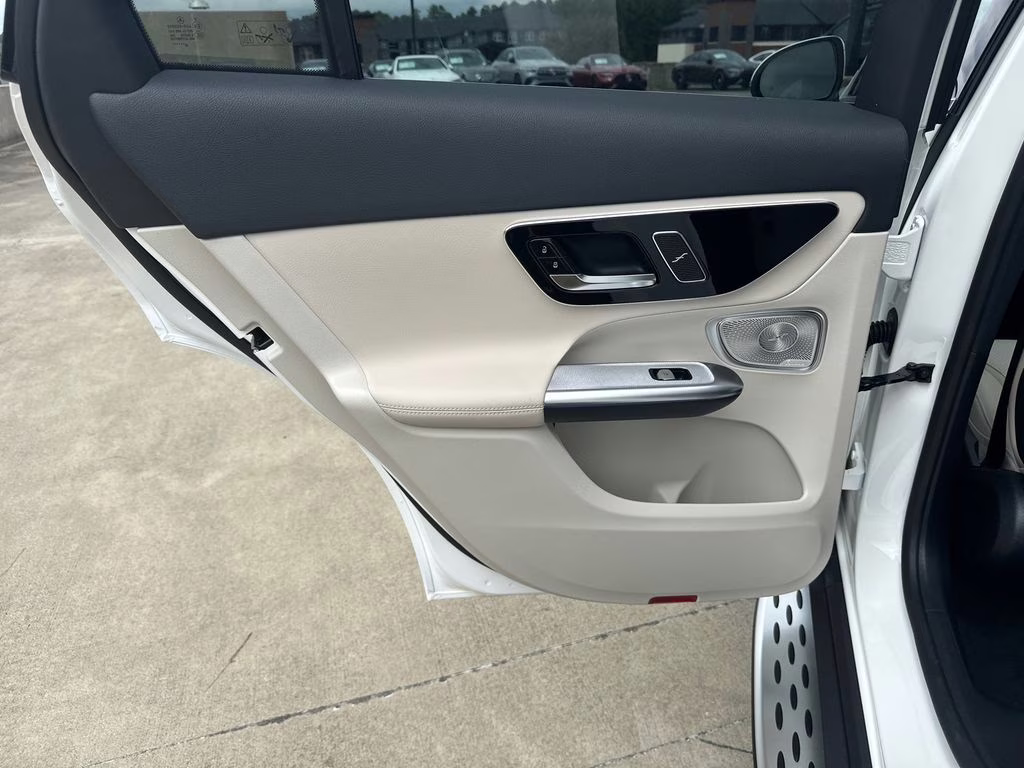 2026 Polar White Mercedes-Benz GLC GLC 300 RWD SUV