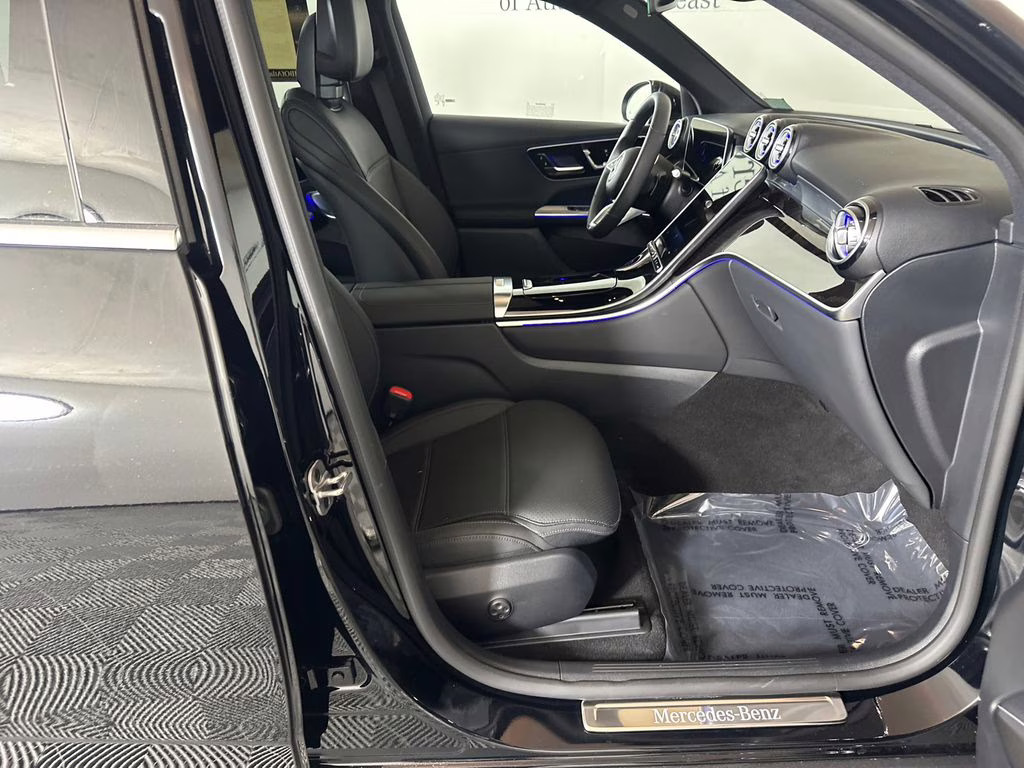 2026 Black Mercedes-Benz GLC GLC 300 RWD SUV